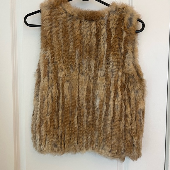 Real Rabbit Fur Vest - Picture 2 of 3